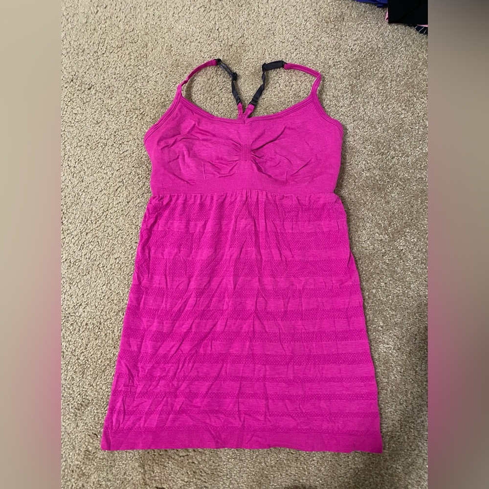 Cute Lululemon top